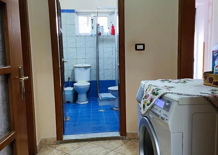 Koshi 公寓 Gjirokastër